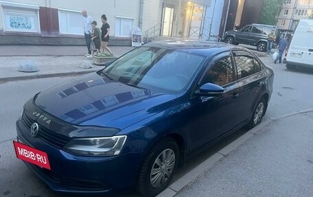 Volkswagen Jetta VI, 2014 год, 890 000 рублей, 3 фотография