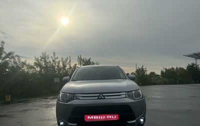 Mitsubishi Outlander III рестайлинг 3, 2014 год, 1 800 000 рублей, 1 фотография