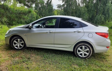 Hyundai Solaris II рестайлинг, 2012 год, 970 000 рублей, 7 фотография