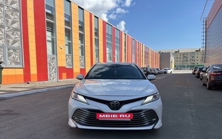 Toyota Camry, 2018 год, 3 170 000 рублей, 3 фотография