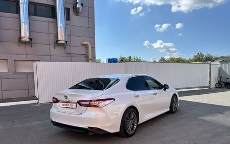 Toyota Camry, 2018 год, 3 170 000 рублей, 5 фотография