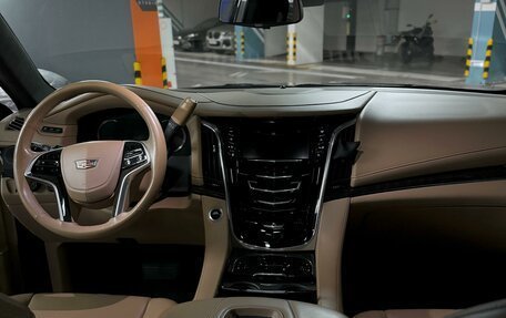 Cadillac Escalade IV, 2018 год, 7 000 000 рублей, 16 фотография