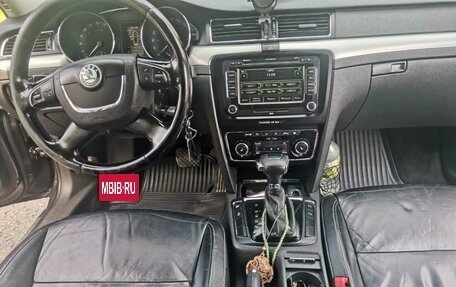 Skoda Superb III рестайлинг, 2008 год, 900 000 рублей, 8 фотография