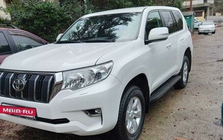 Toyota Land Cruiser Prado 150 рестайлинг 2, 2019 год, 5 800 000 рублей, 2 фотография