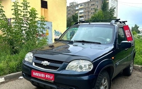 Chevrolet Niva I рестайлинг, 2010 год, 570 000 рублей, 1 фотография