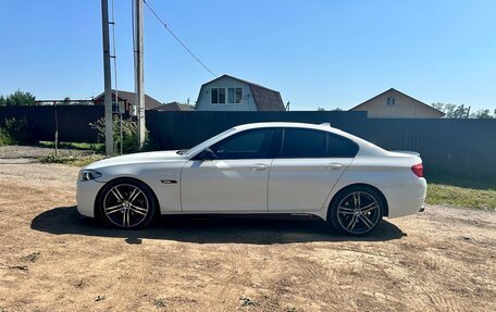 BMW 5 серия, 2011 год, 1 950 000 рублей, 2 фотография