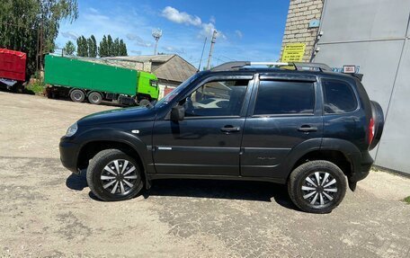 Chevrolet Niva I рестайлинг, 2010 год, 505 000 рублей, 21 фотография