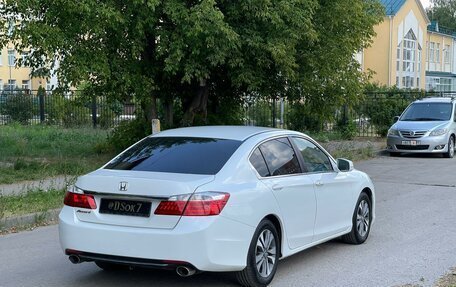 Honda Accord IX рестайлинг, 2013 год, 1 720 000 рублей, 3 фотография