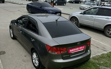 KIA Cerato III, 2011 год, 890 000 рублей, 4 фотография