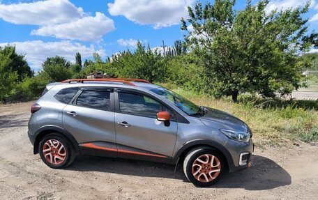 Renault Kaptur I рестайлинг, 2017 год, 1 550 000 рублей, 3 фотография