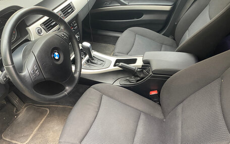 BMW 3 серия, 2011 год, 1 400 000 рублей, 12 фотография