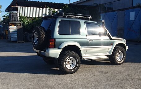 Mitsubishi Pajero III рестайлинг, 1993 год, 1 400 000 рублей, 4 фотография