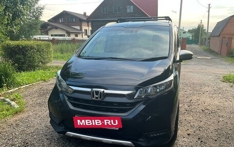 Honda Freed II, 2020 год, 1 900 000 рублей, 3 фотография