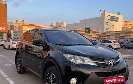 Toyota RAV4, 2013 год, 2 300 000 рублей, 2 фотография