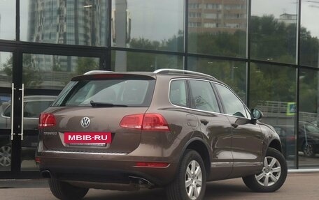 Volkswagen Touareg III, 2012 год, 2 152 000 рублей, 2 фотография