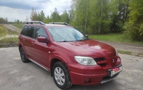 Mitsubishi Outlander III рестайлинг 3, 2007 год, 720 000 рублей, 3 фотография