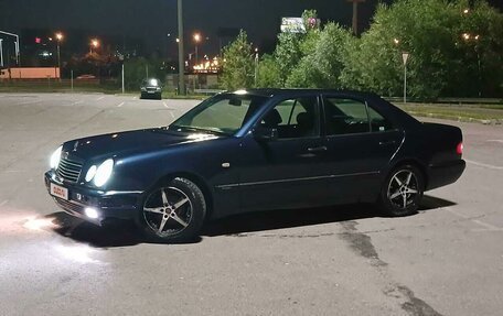 Mercedes-Benz E-Класс, 1997 год, 500 000 рублей, 4 фотография