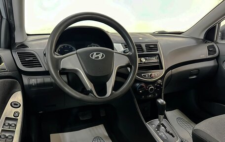 Hyundai Solaris II рестайлинг, 2011 год, 699 000 рублей, 12 фотография