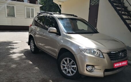 Toyota RAV4, 2010 год, 1 700 000 рублей, 3 фотография