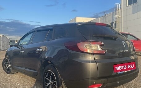 Renault Megane III, 2011 год, 690 000 рублей, 3 фотография