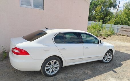 Skoda Superb III рестайлинг, 2012 год, 980 000 рублей, 4 фотография