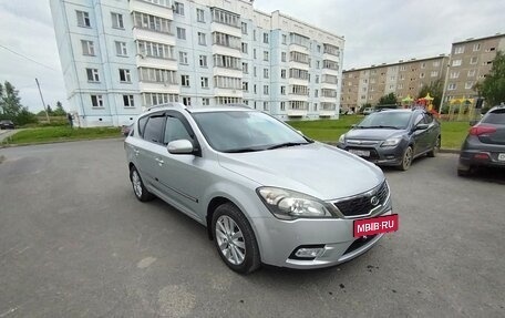 KIA cee'd I рестайлинг, 2011 год, 940 000 рублей, 2 фотография