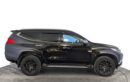 Mitsubishi Pajero Sport III рестайлинг, 2019 год, 3 440 000 рублей, 4 фотография