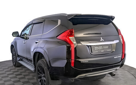 Mitsubishi Pajero Sport III рестайлинг, 2019 год, 3 440 000 рублей, 7 фотография