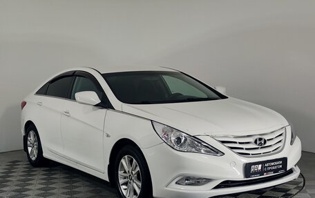 Hyundai Sonata VI, 2011 год, 1 379 000 рублей, 3 фотография