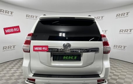 Toyota Land Cruiser Prado 150 рестайлинг 2, 2016 год, 3 849 000 рублей, 5 фотография