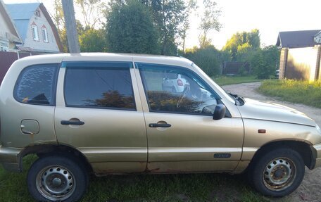 Chevrolet Niva I рестайлинг, 2004 год, 500 000 рублей, 6 фотография