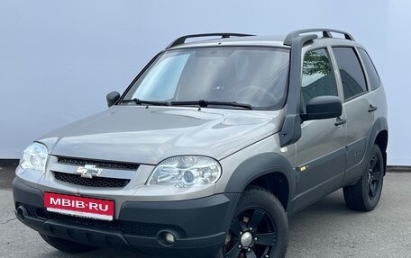 Chevrolet Niva I рестайлинг, 2017 год, 700 000 рублей, 1 фотография