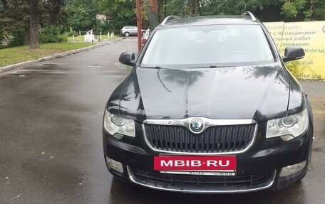 Skoda Superb III рестайлинг, 2011 год, 1 060 000 рублей, 2 фотография