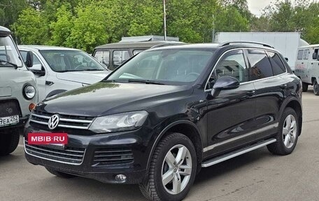 Volkswagen Touareg III, 2011 год, 2 250 000 рублей, 2 фотография