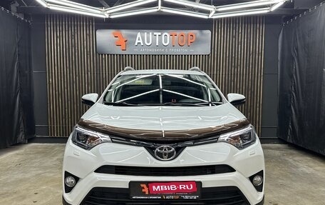 Toyota RAV4, 2018 год, 2 899 000 рублей, 4 фотография