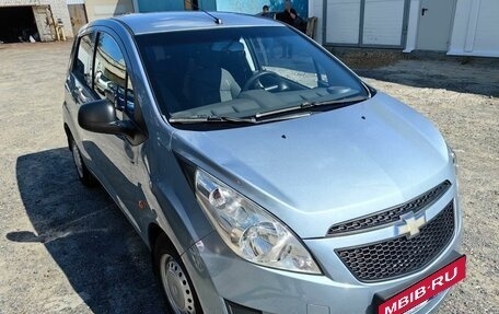 Chevrolet Spark III, 2011 год, 600 000 рублей, 2 фотография