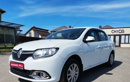 Renault Logan II, 2018 год, 900 000 рублей, 1 фотография