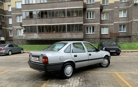 Opel Vectra A, 1989 год, 120 000 рублей, 2 фотография