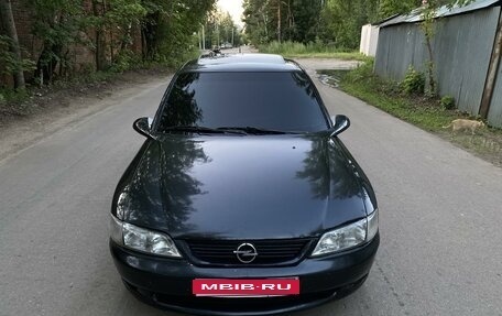 Opel Vectra B рестайлинг, 1996 год, 180 000 рублей, 1 фотография