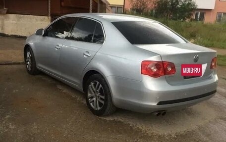 Volkswagen Jetta VI, 2005 год, 900 000 рублей, 4 фотография