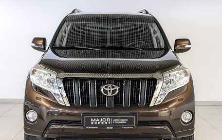 Toyota Land Cruiser Prado 150 рестайлинг 2, 2017 год, 3 850 000 рублей, 2 фотография