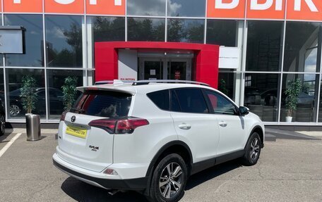 Toyota RAV4, 2018 год, 2 700 000 рублей, 5 фотография