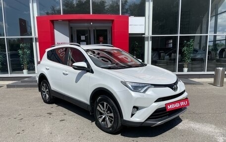 Toyota RAV4, 2018 год, 2 700 000 рублей, 3 фотография