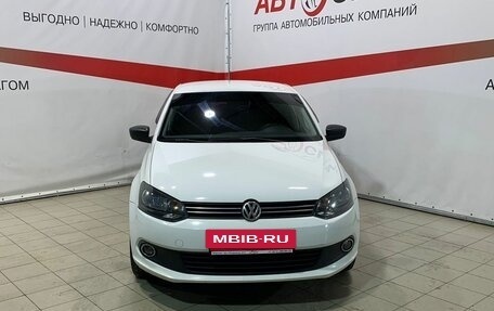 Volkswagen Polo VI (EU Market), 2011 год, 697 000 рублей, 2 фотография