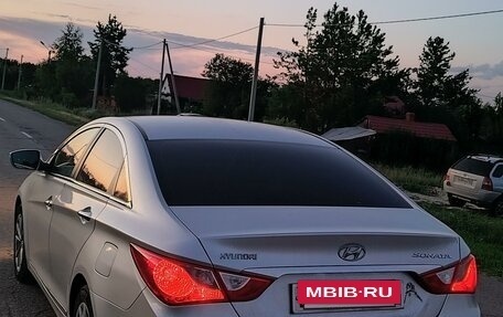 Hyundai Sonata VI, 2010 год, 970 000 рублей, 6 фотография