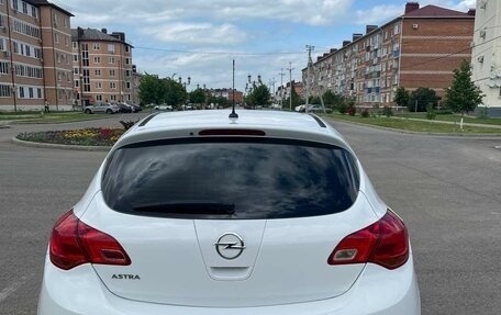 Opel Astra J, 2012 год, 900 000 рублей, 4 фотография