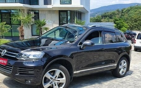 Volkswagen Touareg III, 2011 год, 2 550 000 рублей, 1 фотография