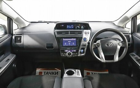 Toyota Prius Alpha I (ZVW40/41), 2015 год, 1 678 000 рублей, 6 фотография