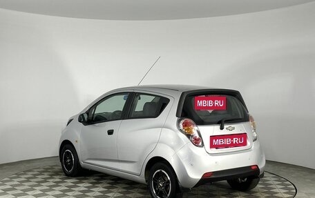 Chevrolet Spark III, 2011 год, 545 000 рублей, 8 фотография