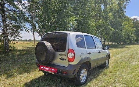 Chevrolet Niva I рестайлинг, 2015 год, 756 000 рублей, 6 фотография